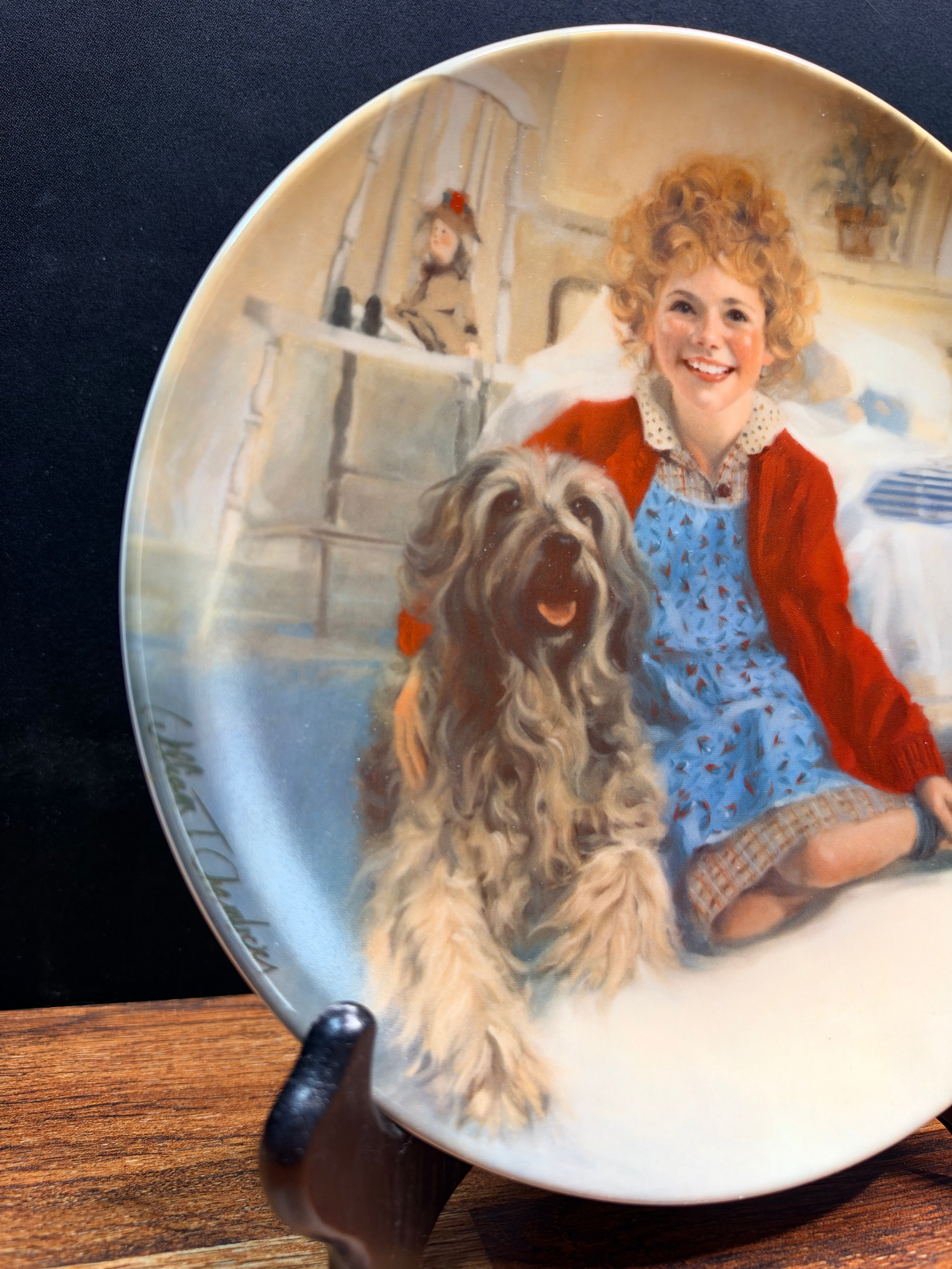 Edwin M. Knowles "Annie and Sandy" Collector Plate