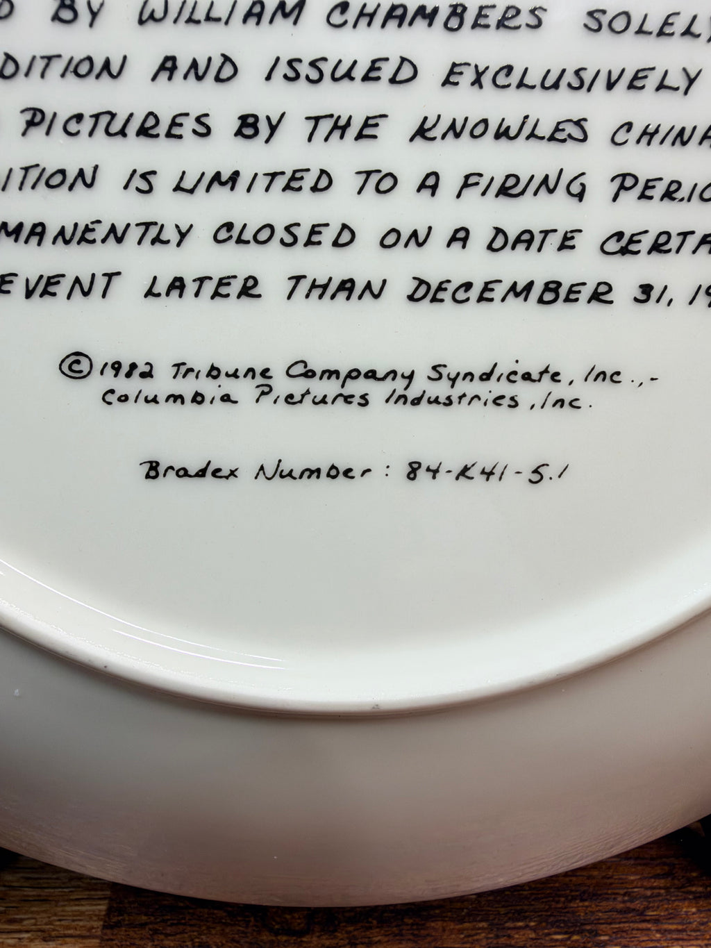 Edwin M. Knowles "Annie and Sandy" Collector Plate
